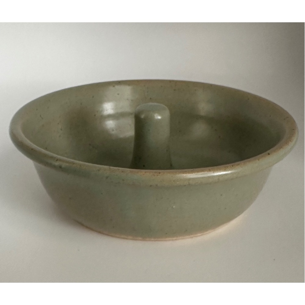 Whirling Earth Pottery Sage Green Stoneware Trinket Ring Dish Baker‎ 5.25"